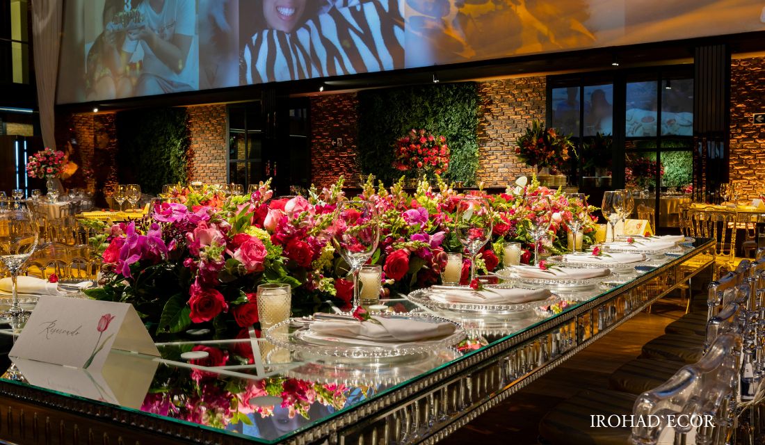 【飲食店向けの店舗内装】「花」で食欲と満足度を上げる